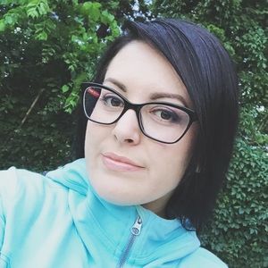 Meet your Posher, Savannah